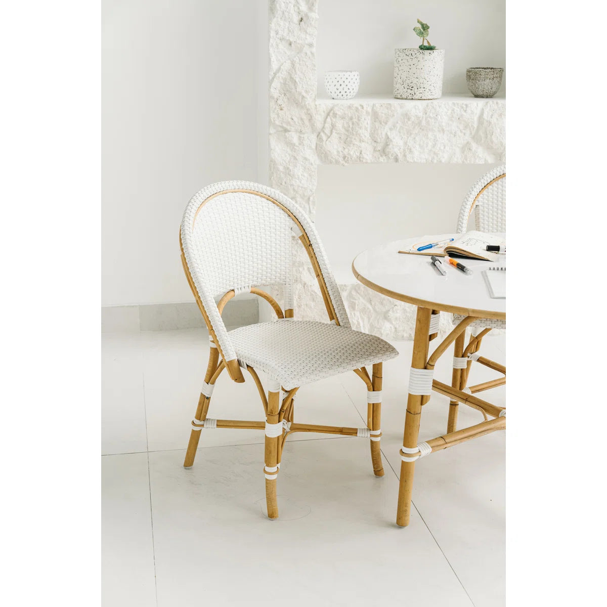 12 Café Crème Kids Chairs
