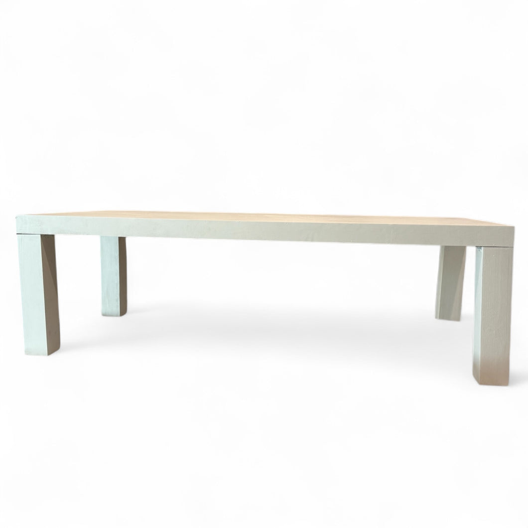 1)Cloud Kids Table