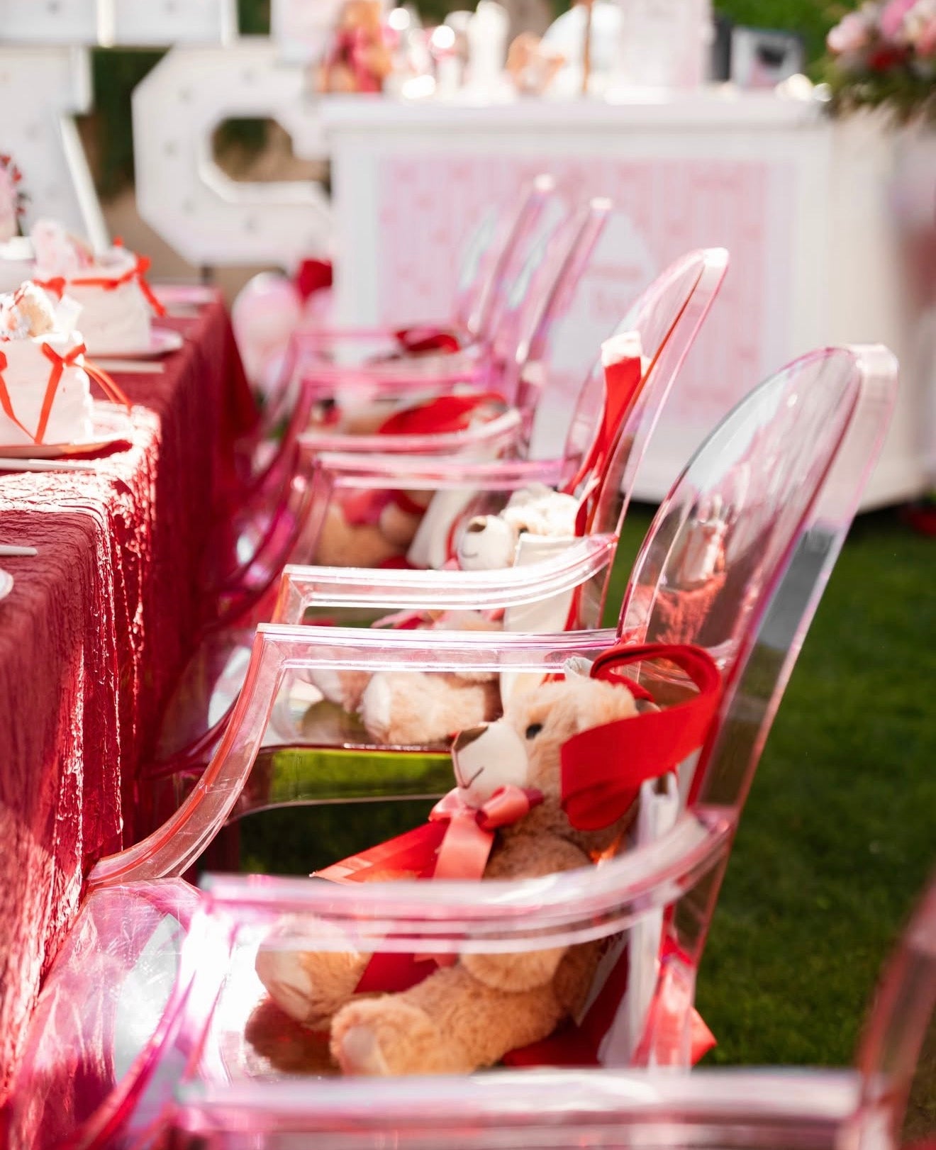 1) Adult Rectangular Plastic Table