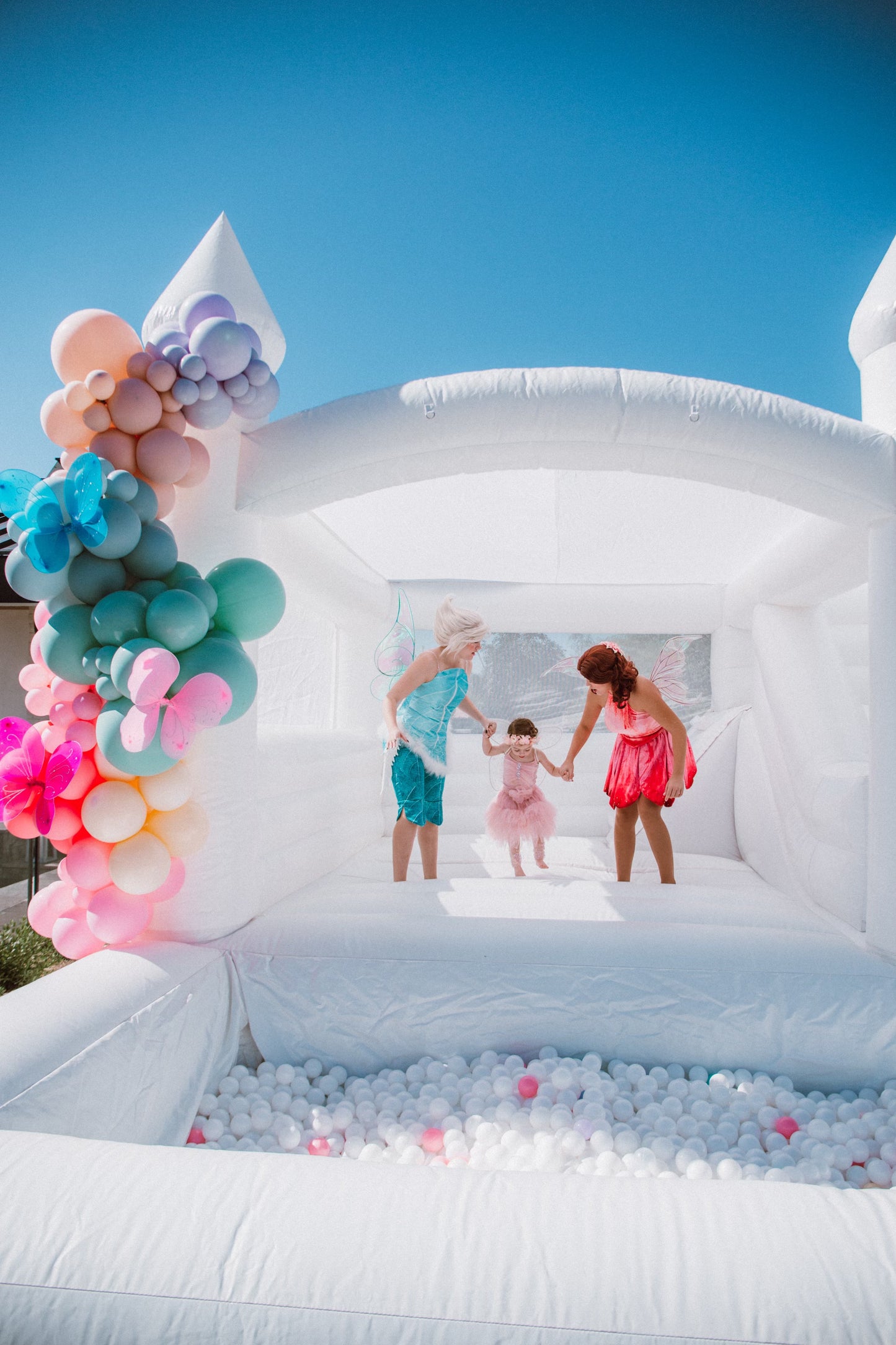 CLOUD KINGDOM “Biggest White Castle with Ballpit in AZ”